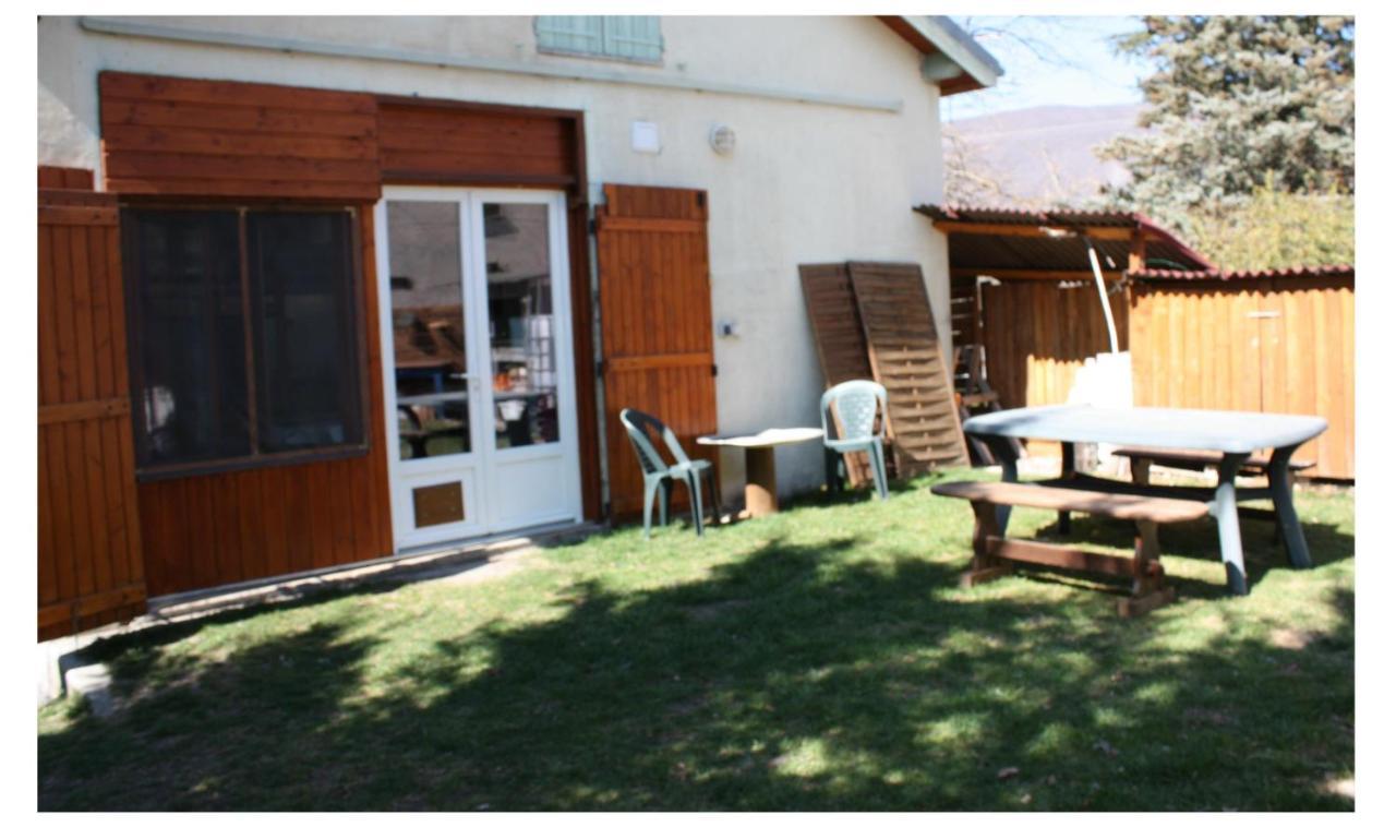 Petit Studio, Bien Equipe, A La Campagne Marcoux  Экстерьер фото